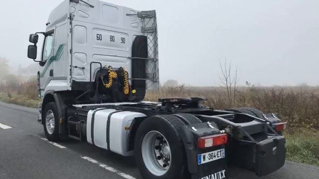 Camion tracteur Renault Premium 450dxi euro 4 Chateauroux Poids Lourds S.A. смотреть онлайн