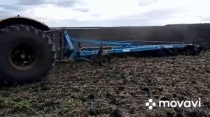 Кировцы на пахоте. К-739МСт-1, К-701,К-744Р2,К-701 на одном поле пашут пары
