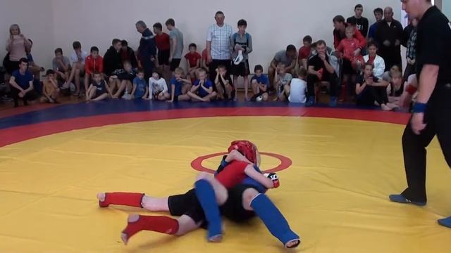 Павлиди Алексей 1 бой смотреть онлайн