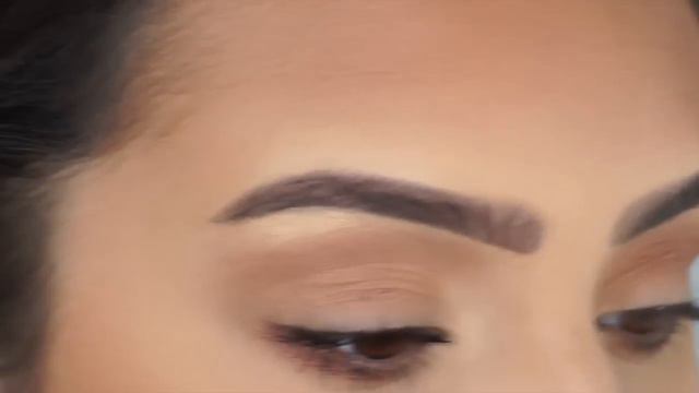 SIMPLE GLOWY MAKEUP смотреть онлайн