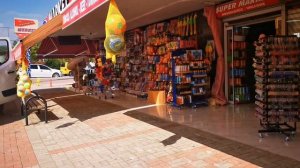 Шопинг возле отеля Lonicera resort Spa, Авсалар, Турция.