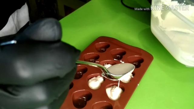 Как сделать шоколадные сердечки. смотреть онлайн