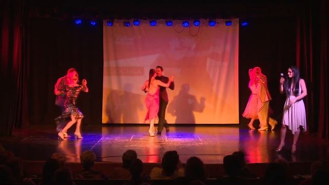 Gaby canta Milonga de mis amores en Lady´s Tango Necochea смотреть онлайн