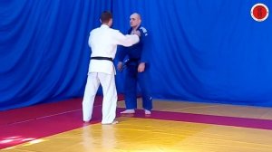 Бросок через спину с захватом руки на плечо (иппон-сэой-нагэ\ippon-seoi-nage)