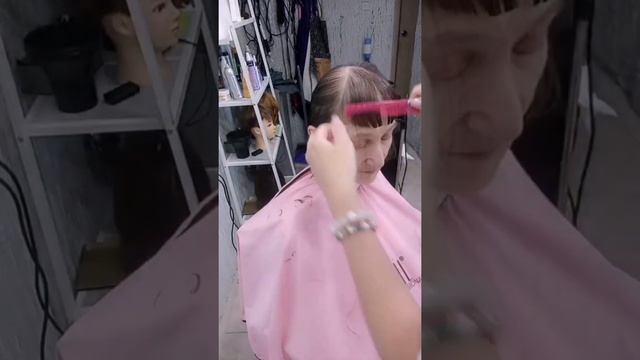 поредевшая макушка - есть простое решение правильной стрижкой смотреть онлайн