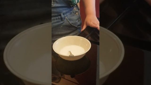 Little Spoon - OFFICIAL ORIGINAL MUSIC VIDEO смотреть онлайн