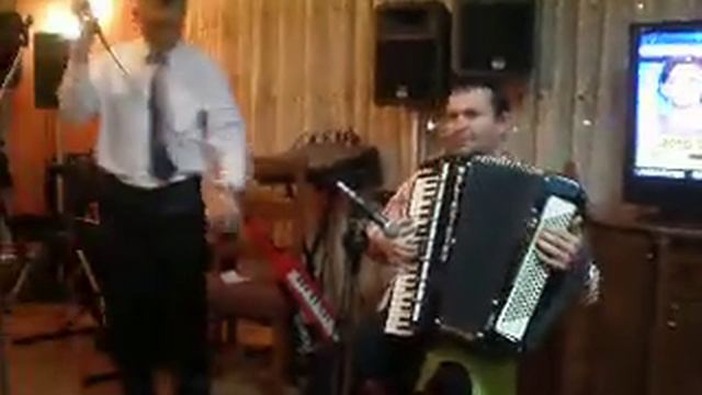 GHIATA VASILE CIPRIAN & MAESTRUL STRUGUREL ,BLUES ,REVELION 2010,TERASA FANICA,BAILE-FELIX. смотреть онлайн
