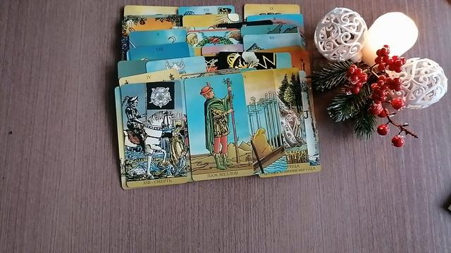ТОЧКА ИЛИ ПАУЗА... БУДЕТ ЛИ ПРОДОЛЖЕНИЕ ОТНОЩЕНИЙ... Таро расклад смотреть онлайн