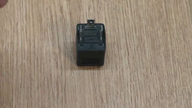 Самый простой способ проверки реле поворотников или реле указателей поворота по другому. смотреть онлайн