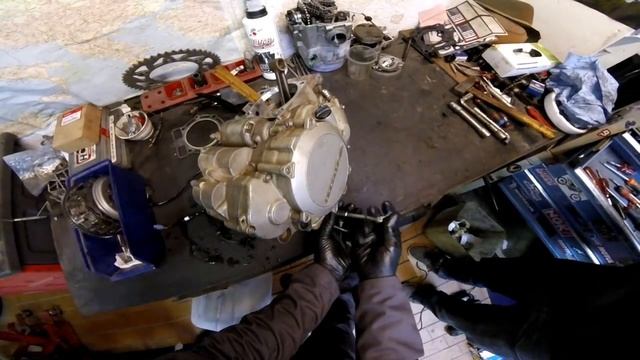 ktm 525 2008 demontage moteur partie 1 смотреть онлайн
