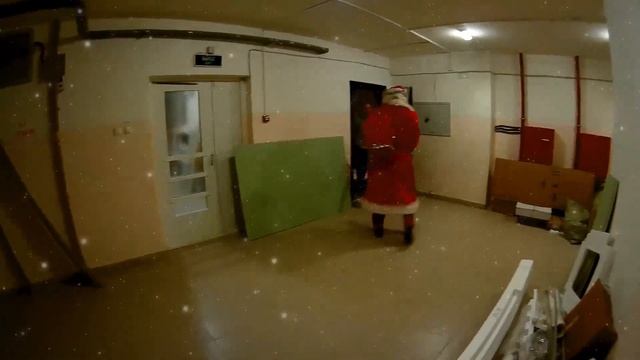 Дед Мороз дарит детям сказку смотреть онлайн