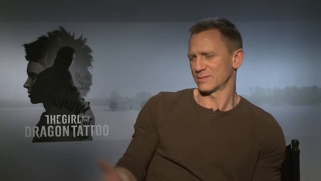 Daniel Craig, Rooney Mara and Christopher Plummer interviews for THE GIRL WITH THE DRAGON TATTOO смотреть онлайн