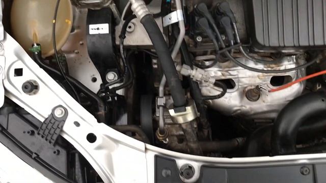 Motor andando Renault Symbol 2017 смотреть онлайн