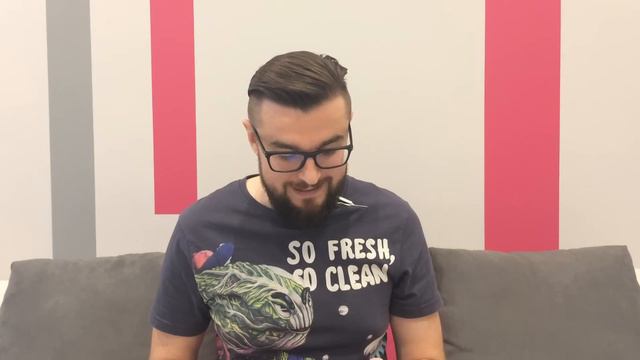 История отношений: любит и жить не может без меня