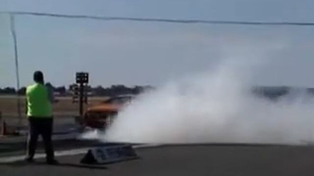 Ford XB Falcon Coupe Burnout смотреть онлайн