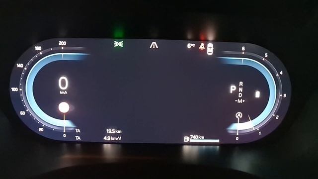 XC60 B4 AWD MY22 Display conducente senza mappa смотреть онлайн