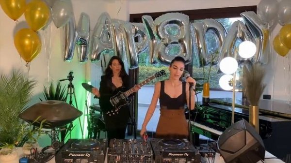 Giolì & Assia - #DiesisLounge @Episode 06 Giolì's Birthday Edition