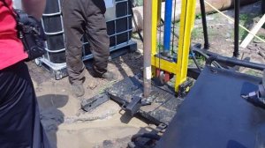 Гидравлическая малогабаритная буровая установка