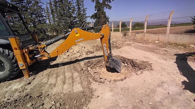 jcb 3dx, case570st vs Komatsu wb93r #case #komatsu #constructionequipment #construction смотреть онлайн