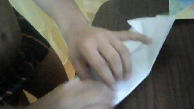 Как сделать крутящуюся штучку из бумаги