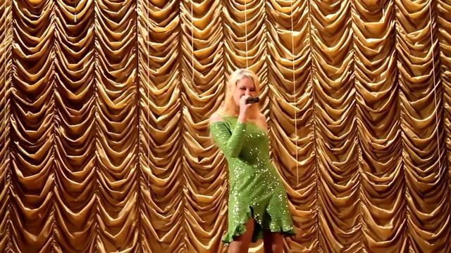 худорожкова настя улыбнись