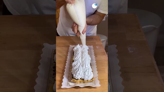 Что-то получше и освежающее #тарталетка с лимонным пирогом Основа из теста Бриз покрашенная шоколад смотреть онлайн