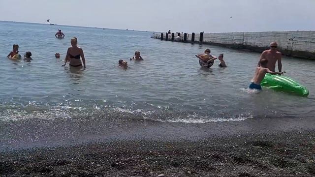 Сочи Онлайн море Люди как Селёдка в банке Обстановка по кайфу или что сейчас творится на пляже Сочи смотреть онлайн