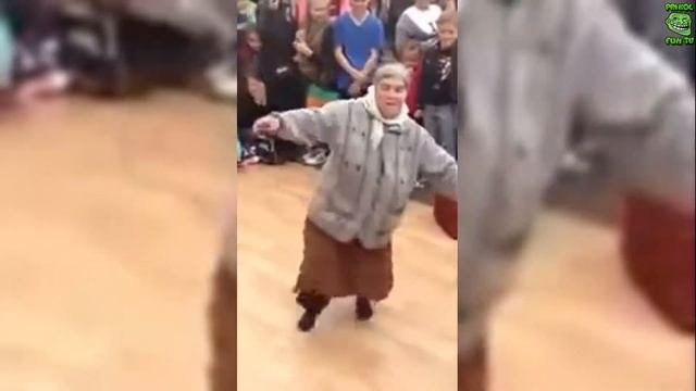 ☀ ЭТО РУССКИЕ БАБКИ, ДЕТКА! ☀ ЭТИ ФРАЗЫ ПОРВАЛИ ИНТЕРНЕТ! МАТ! 18+ ПРИКОЛЫ С БАБКАМИ! БАБКИ ЖГУТ!