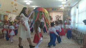 Танец - Карусель (яркое завершение осеннего праздника) "Єтой ярмарки краски"