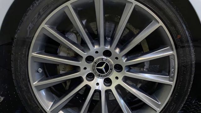 Mercedes-Benz C Class C200 AMG Line Premium coupe Petrol RJ17ZSY смотреть онлайн