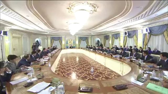 Назарбаев не прочь переименовать Астану в честь себя смотреть онлайн