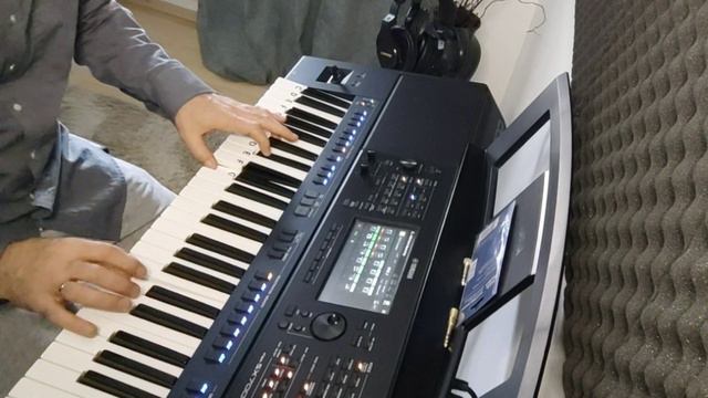 Запись Арпеджио на синтезаторе Yamaha psr sx 700. смотреть онлайн