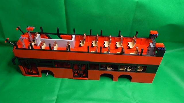 Mould King KB-800 - Volvo B8L KMB Doppeldecker Bus - Assembly Part 2 смотреть онлайн