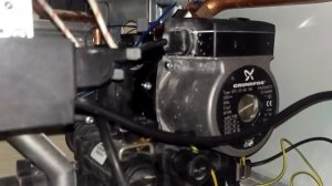 Замена циркуляционного насоса в котле Аристон System 24-32