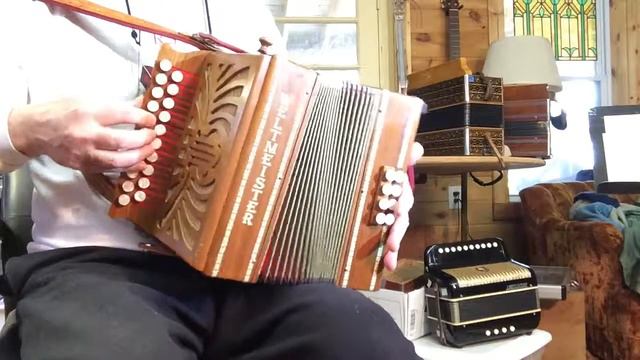 Weltmeister 511 BC 3 voice button accordion #269 (sold) смотреть онлайн