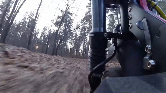 После доработки перьев полет отличный. Последнее видео с таким видом. смотреть онлайн