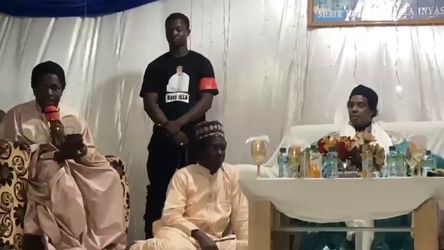 Témoignage de Maolana Baye Issa Gueye sur son guide Maolana Mourabil Qawmi Oustaz Ahmad Ba смотреть онлайн