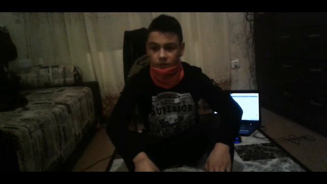 ПРИВЕЗАЛИ ШНУРКИ ДЕВКИ К ТРУБЕ |ПУКНУЛ В УХО ПОДРУГЕ