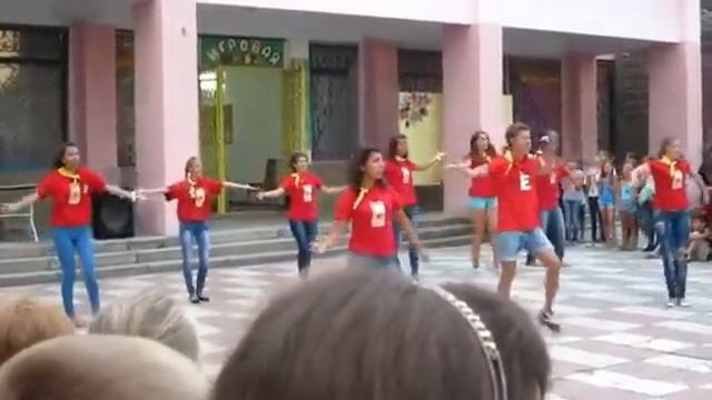 Танец Molotov    Puto Вожатые Уфы