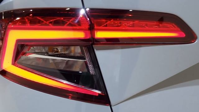 Skoda Karoq 2018 In detail review walkaround Interior Exterior смотреть онлайн