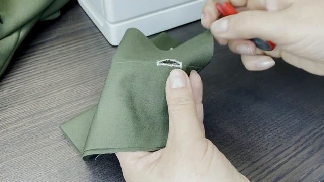 2 способа прорезать петлю для пуговицы легко!