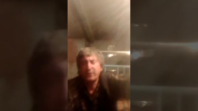 пою песню на стихи Владимира Высоцкого.которую напел Владимир Корецкий.ну чтож мы делаем Маринка смотреть онлайн