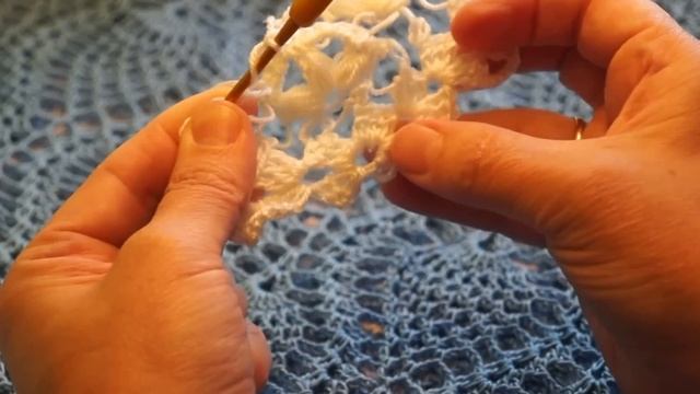 Шаль крючком " Трилистник" ( knitting crochet shawl) (Шаль #39) смотреть онлайн