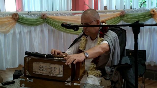 Прабхавишну прабху в Саранске. Киртан. 23 июля 2014 смотреть онлайн
