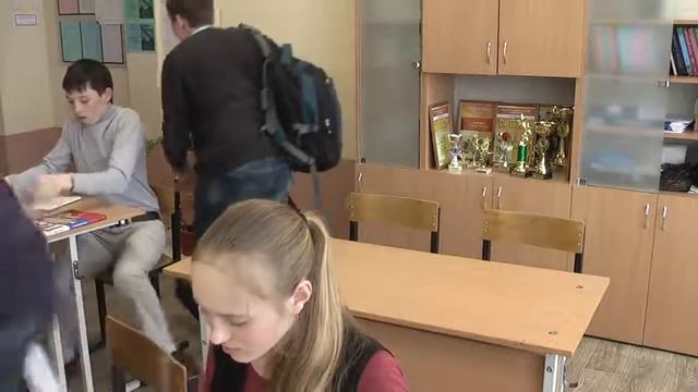 Приколы на уроке! Просто угар😂😂😂 смотреть онлайн
