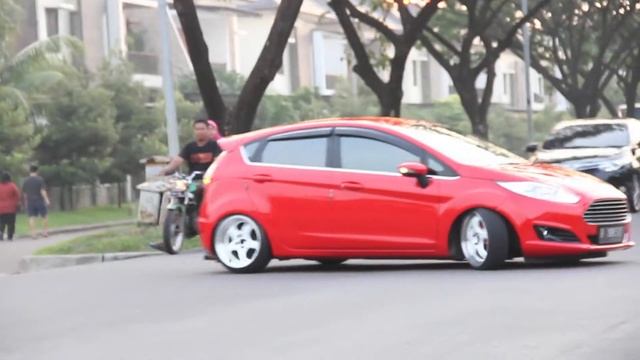Ford Fiesta Mk7 Static Lifestyle Indonesia смотреть онлайн