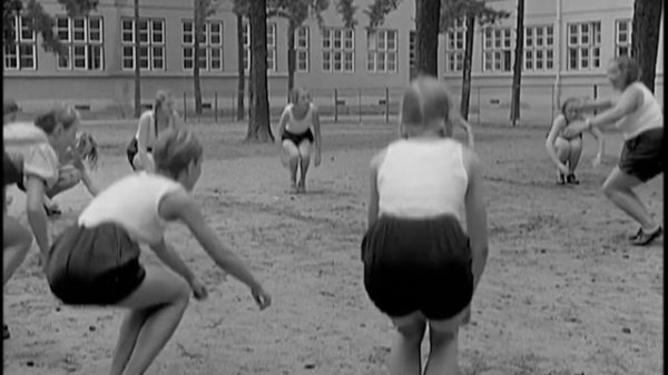 The BRUTAL EXECUTIONS of the FEMALE guards of the Stutthof camp | WWII