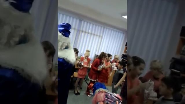 Новогодние вечер. смотреть онлайн