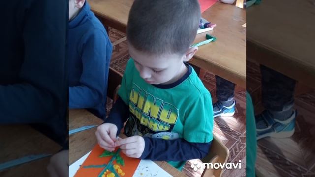 Лепка в старшей группе "Землянички", с использованием нетрадиционной техники - пластилинография смотреть онлайн