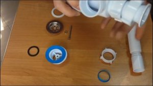 Сборка и установка сифона на умывальник